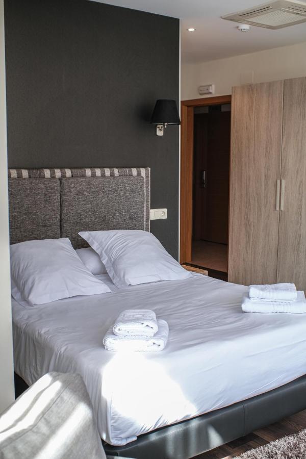 Hotel Rural Tixileiro-Cecos ภายนอก รูปภาพ